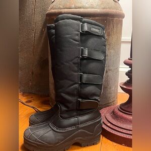 Ovation blizzard tall winter boot Kids. Size 34 or US size 3